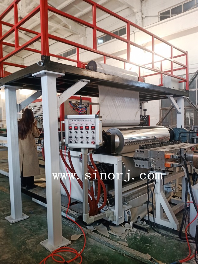 各種設(shè)備工廠試機中。。。UV板生產(chǎn)線、門板生產(chǎn)線、格柵板生產(chǎn)線、木飾面生產(chǎn)線。。。。。。